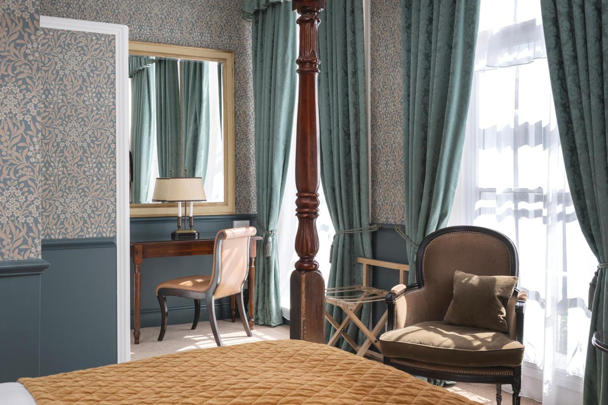 Royal 3* Bath